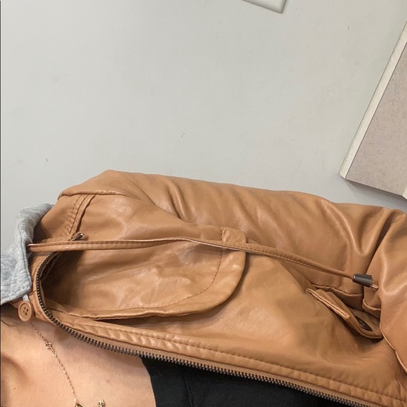 Leather jacket - Picture 5 of 5